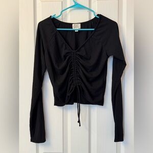 Cinch Front Rib Long-sleeve Size M